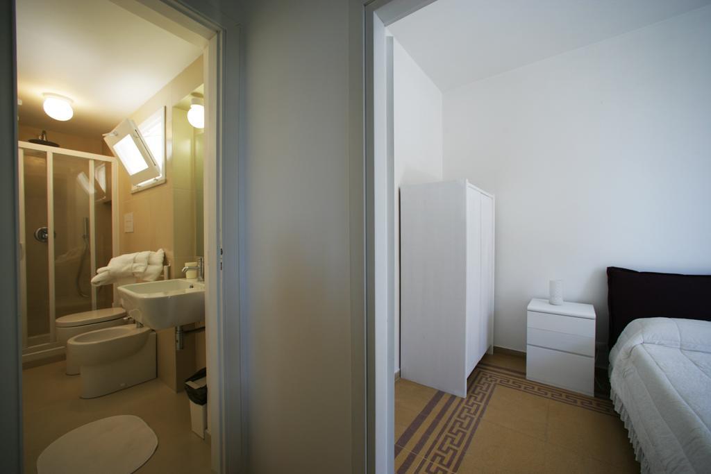 Scudaniglio Apartments Трапани Стая снимка