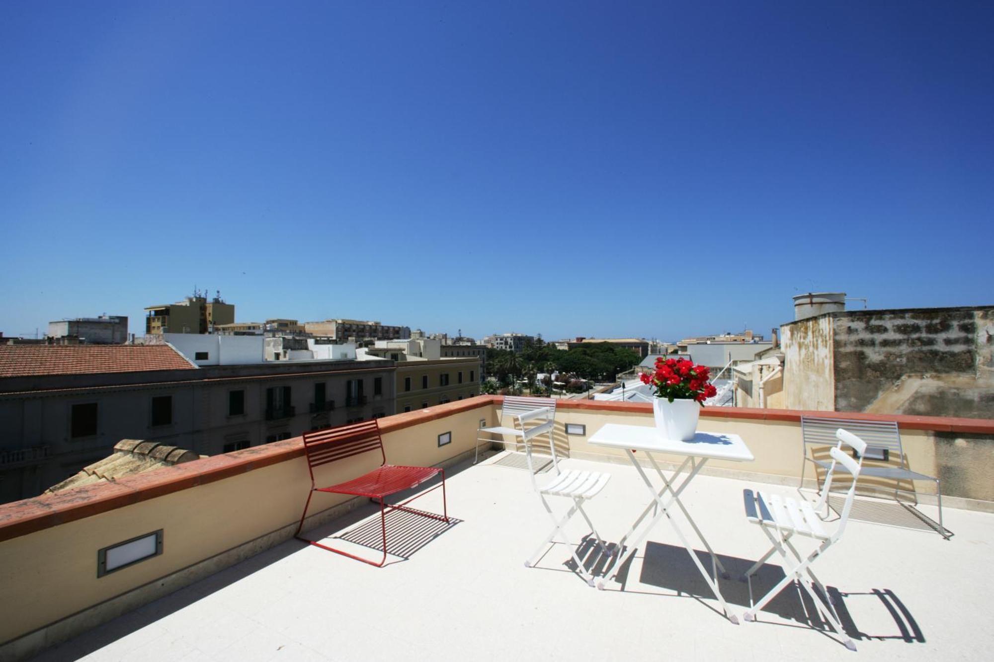 Scudaniglio Apartments Трапани Стая снимка